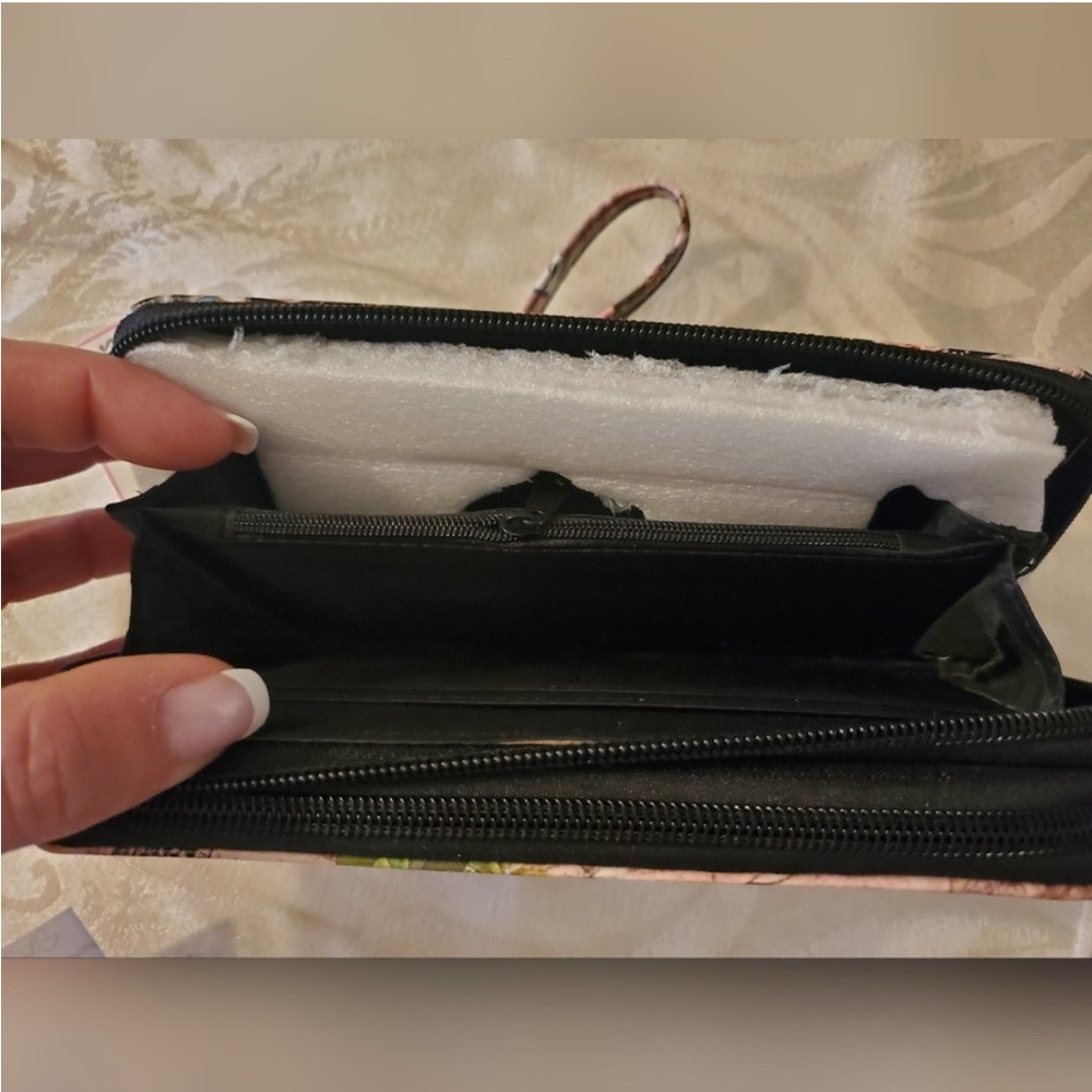 Marilyn Monroe Fashion Wristlet Wallet NWT - Picture 4 of 7